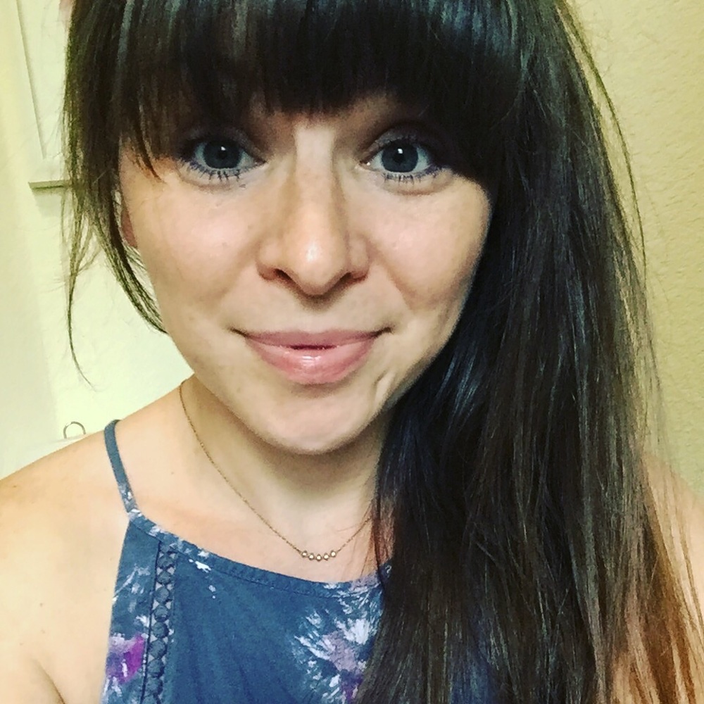 Meet your Posher, Nicole